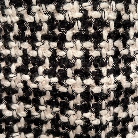 Houndstooth like pattern - Picture 2 of 7